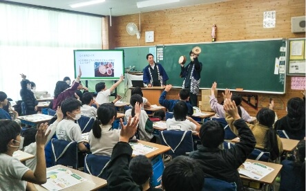 教室での木育授業