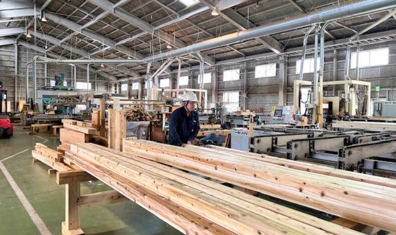 人吉プレカット工場の写真