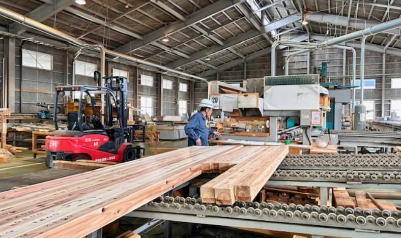 人吉プレカット工場の写真