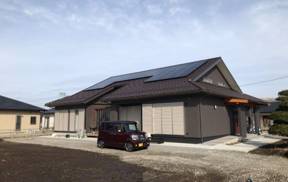 阿蘇市W様邸　SHARP 11Kw（洋瓦）