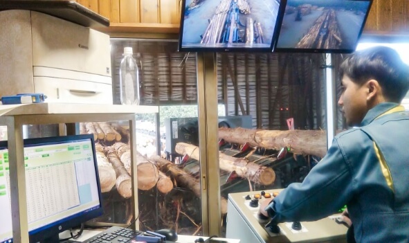 本社素材部のようす