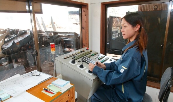 人吉支店素材部のようす