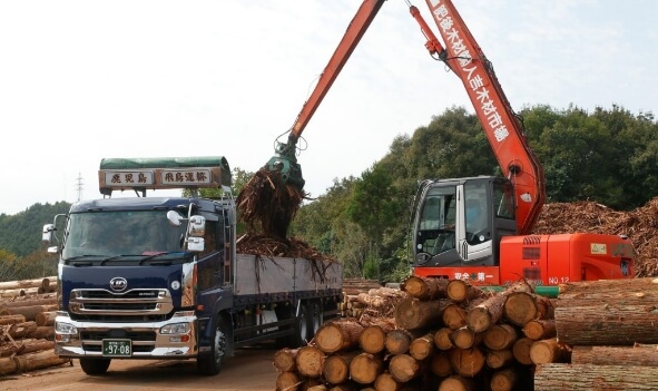 人吉支店素材部のようす